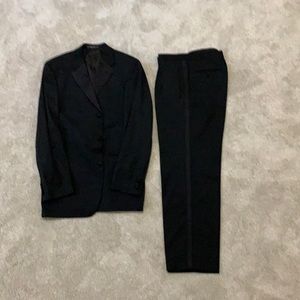 Hugo Boss men’s tuxedo